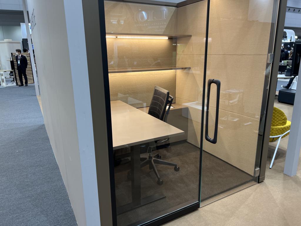 アイリスチトセのブース写真2