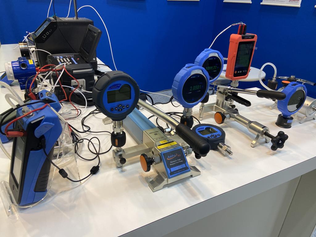 マキシメーター・フルード・テクノロジーズのブース写真2