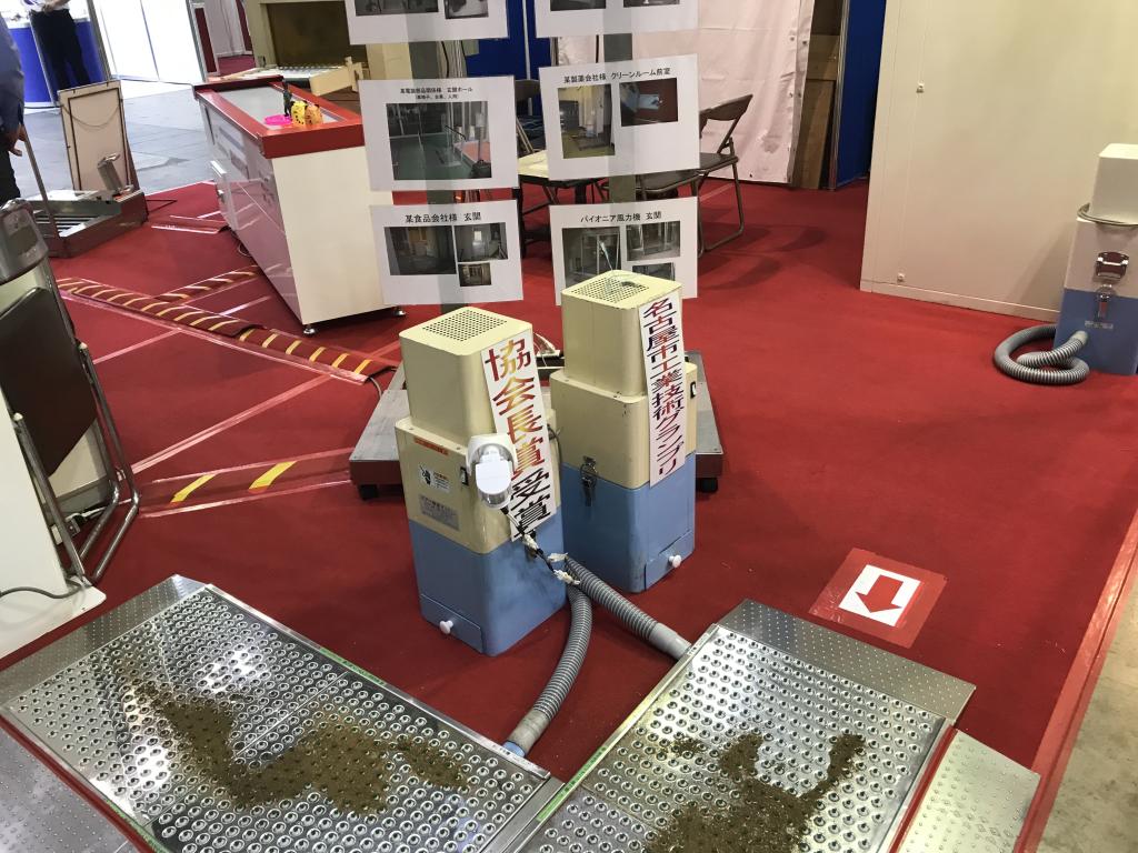 パイオニア風力機のブース写真2