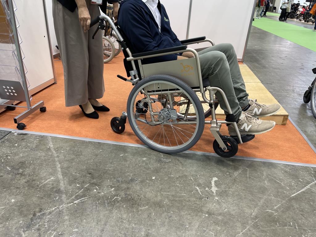 カラーズのブース写真2