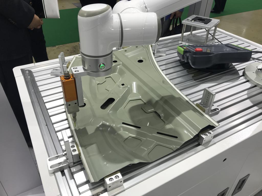 エリートロボットジャパンのブース写真5
