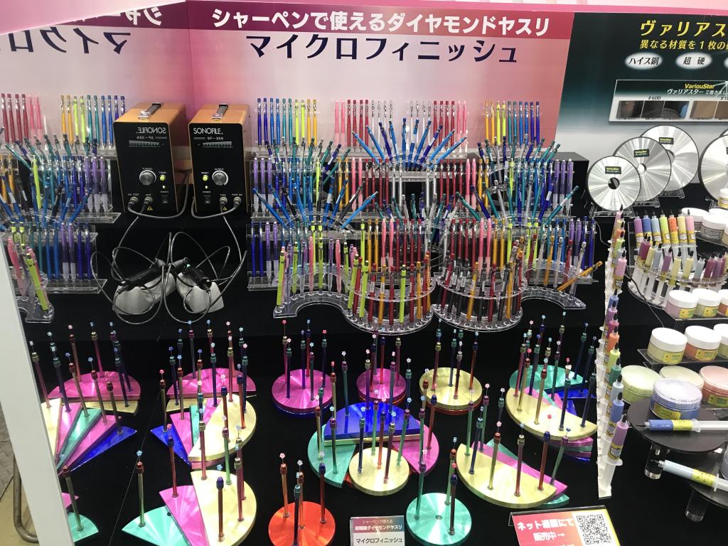 インターナショナルダイヤモンドのブース写真2