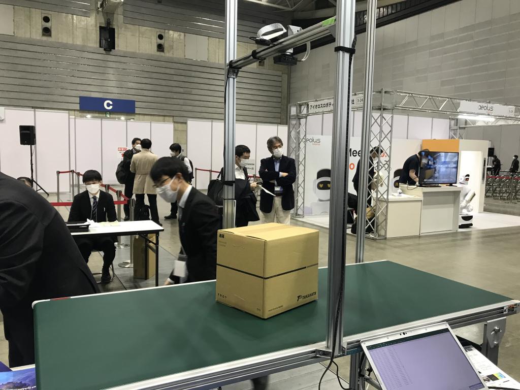 タカハタプレシジョンのブース写真3