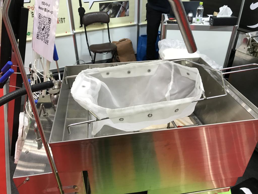 メカのブース写真3