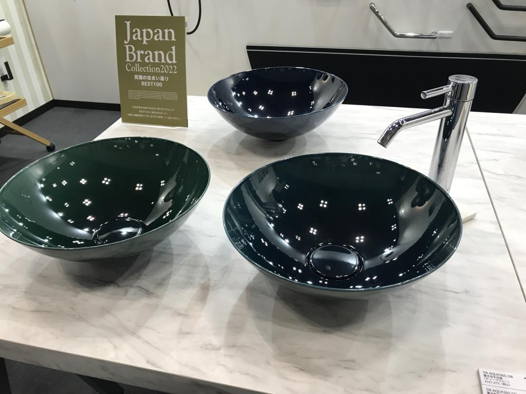 リラインスのブース写真2