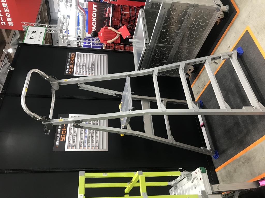 ジー・オー・ピーのブース写真4