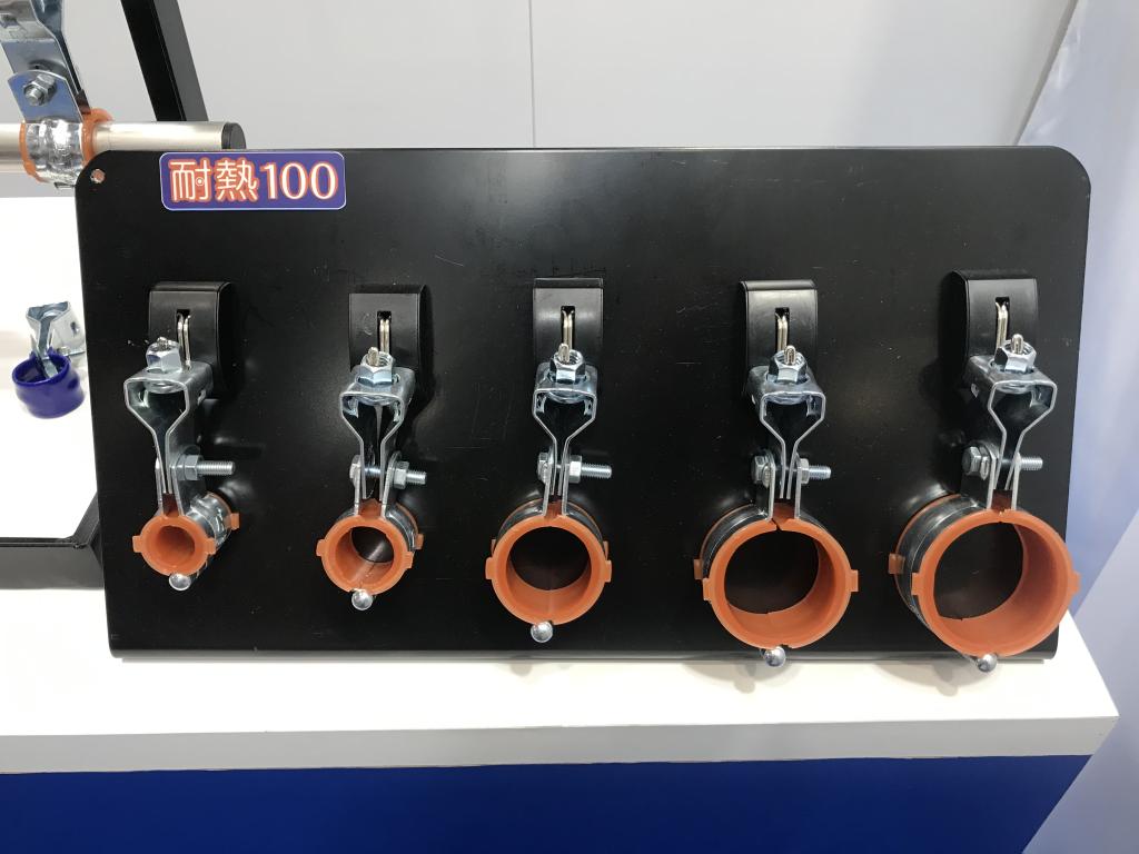 日栄インテックのブース写真10