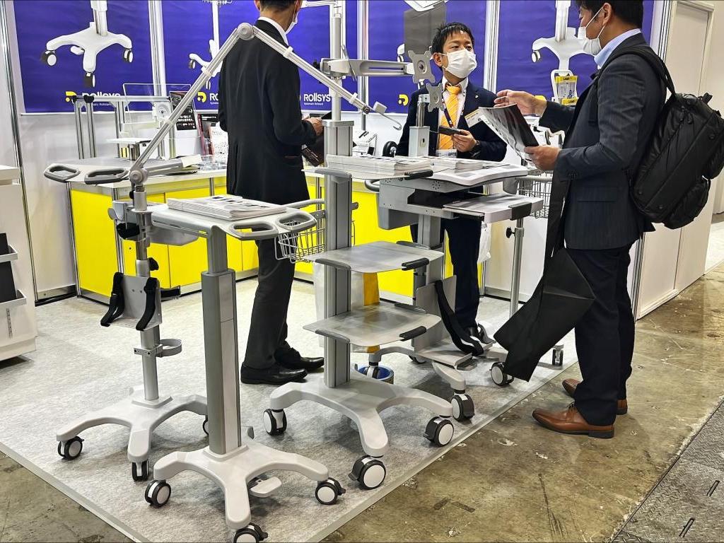 スガツネ工業のブース写真4