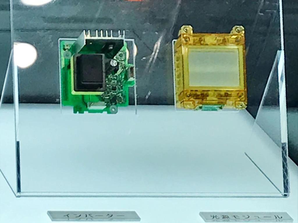 ウシオ電機のブース写真4