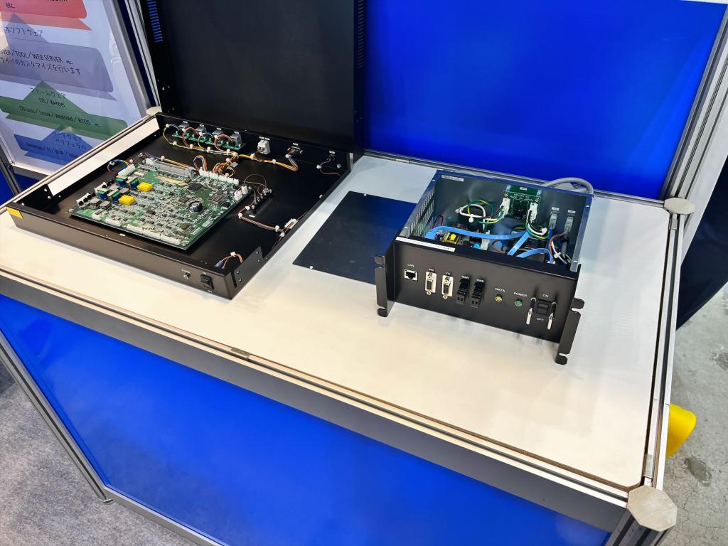 新協電子のブース写真8