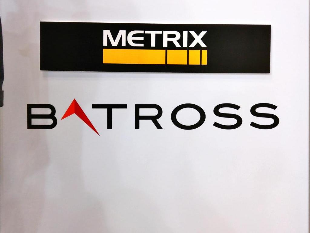  BATROSSのブース写真1