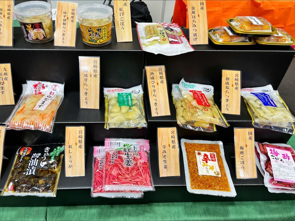上沖産業のブース写真2
