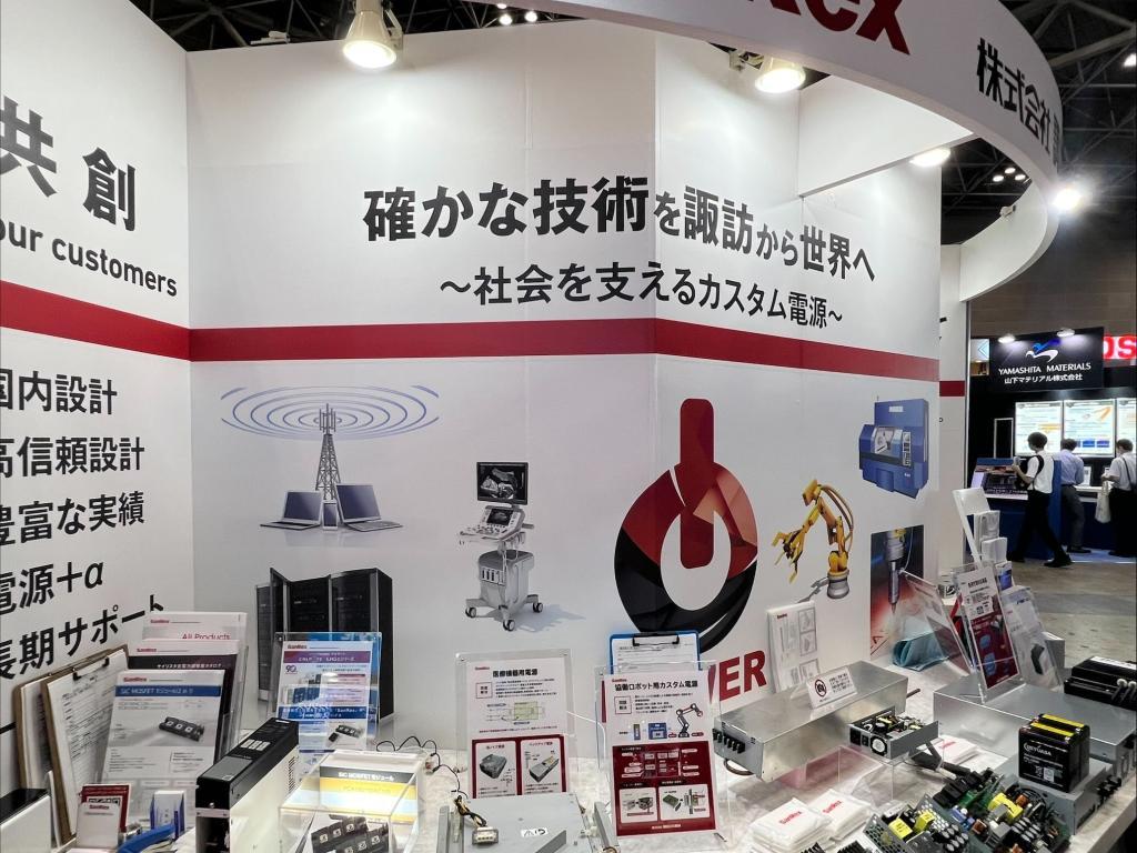 諏訪三社電機のブース写真2