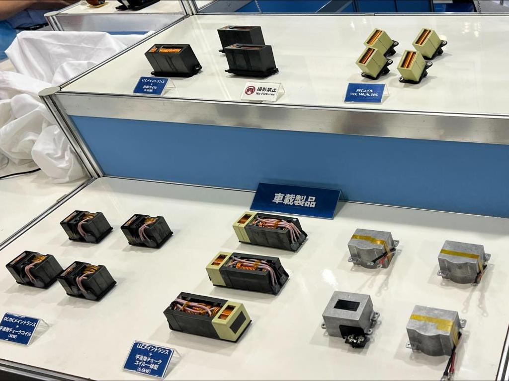 スマートコイル（東莞市鴻技電子）のブース写真3