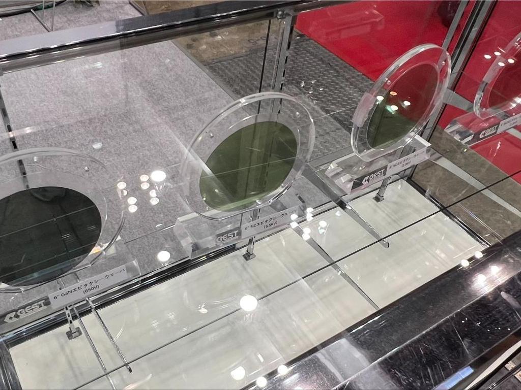 百識電子テクノロジーのブース写真2