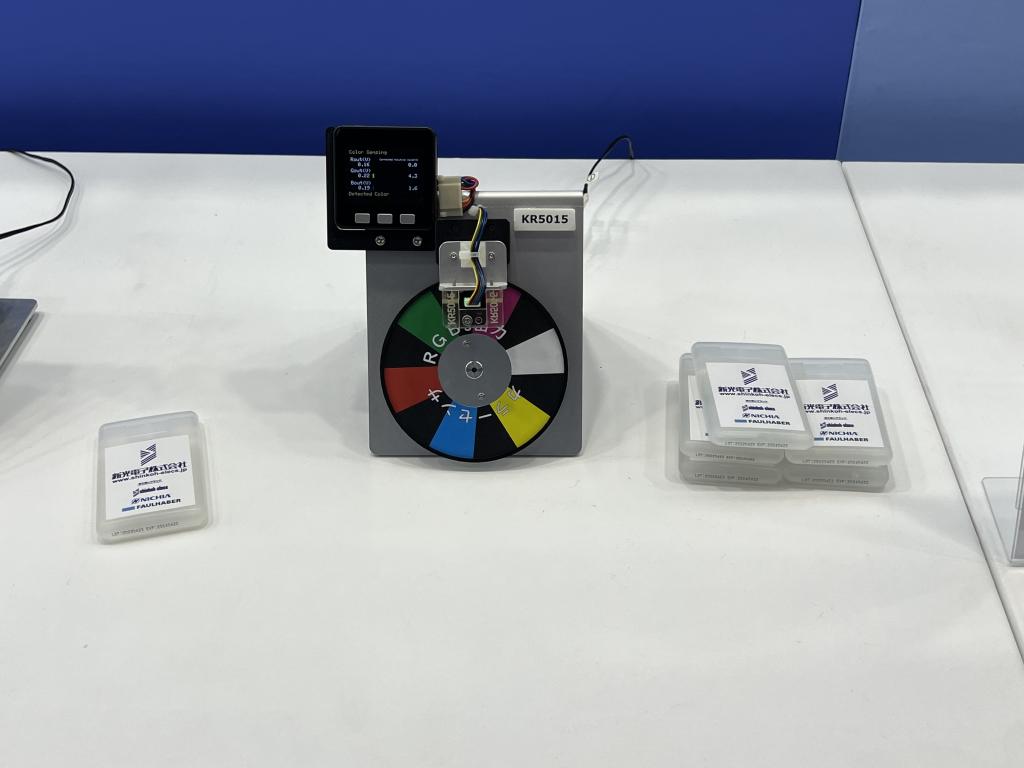 新光電子のブース写真18