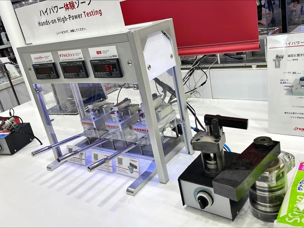 コスメックのブース写真25