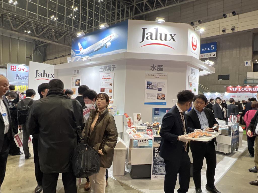 JALUXのブース写真2
