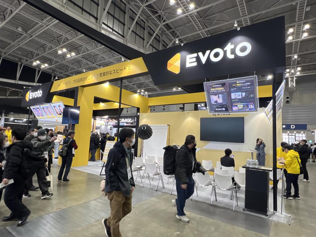 EvotoAIのブース写真2
