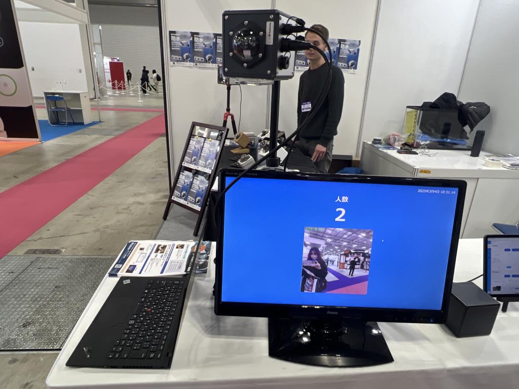 カディンチェのブース写真2
