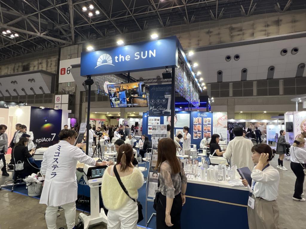 theSUNのブース写真1