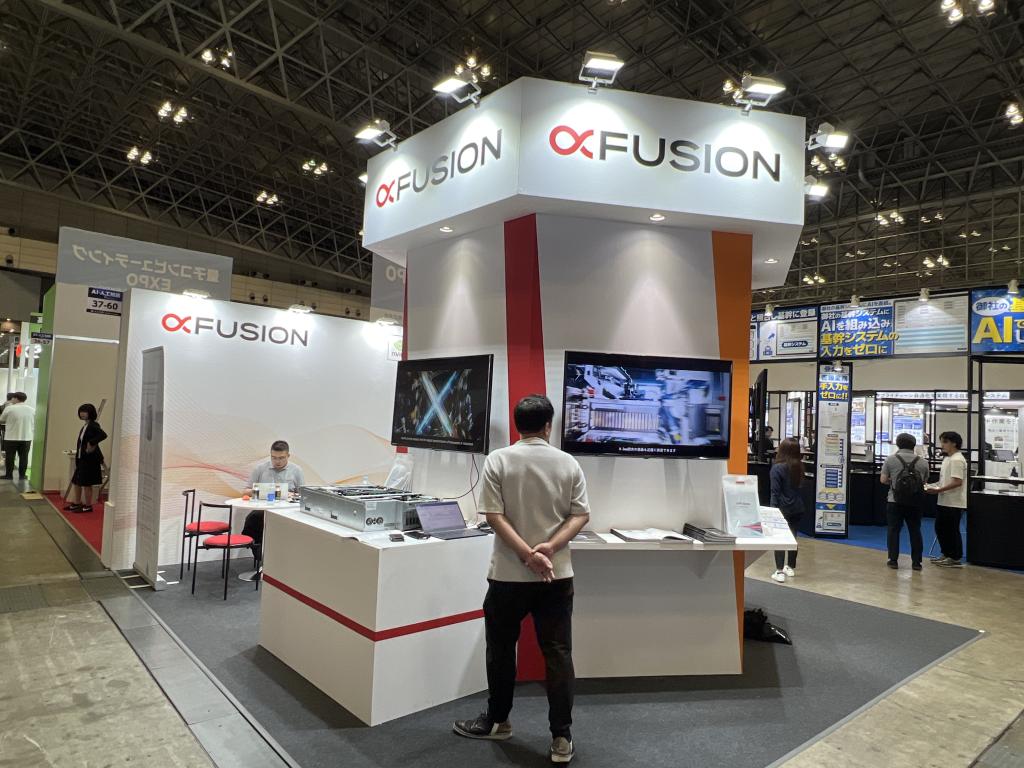 RunSun Cloud AIのブース写真2