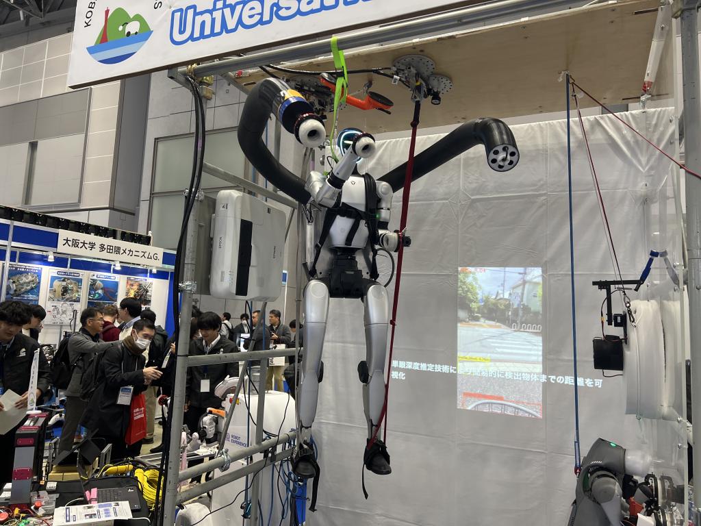 神戸高専ロボティクスのブース写真2