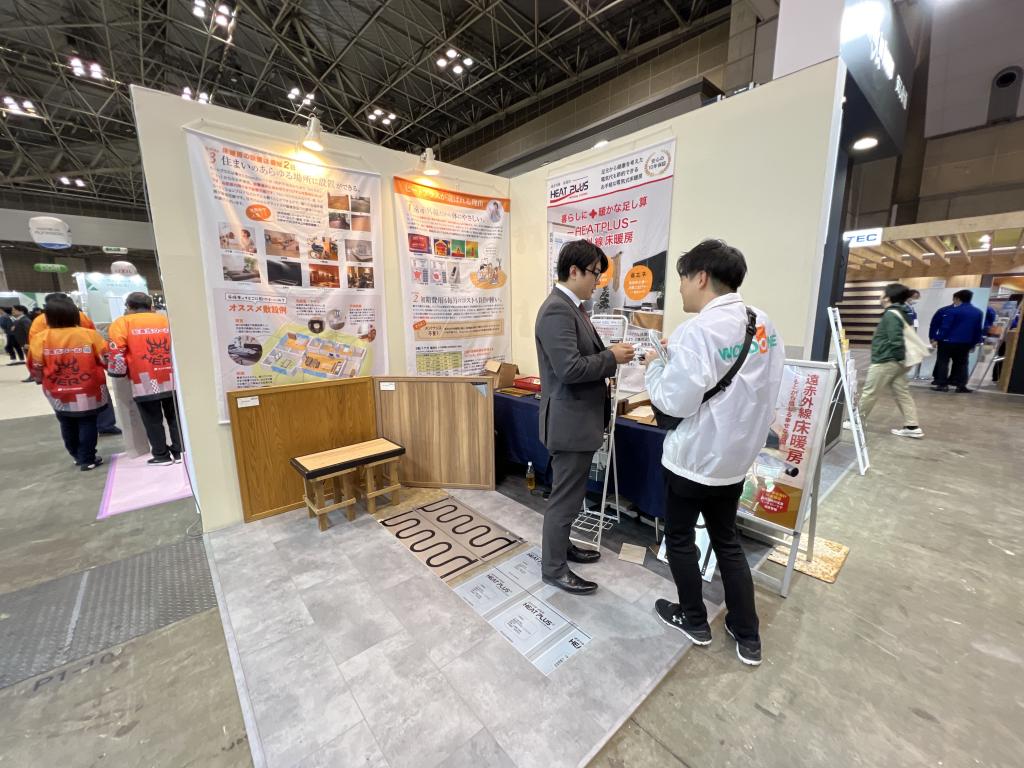 GROOVEのブース写真1