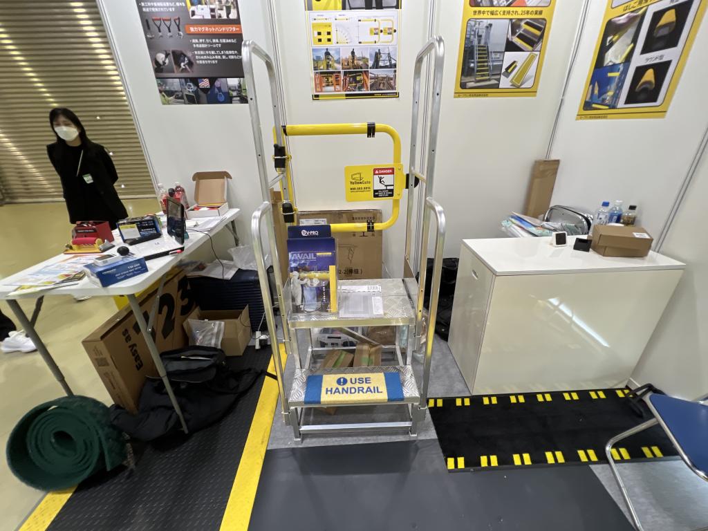 セーフラン安全用品のブース写真5