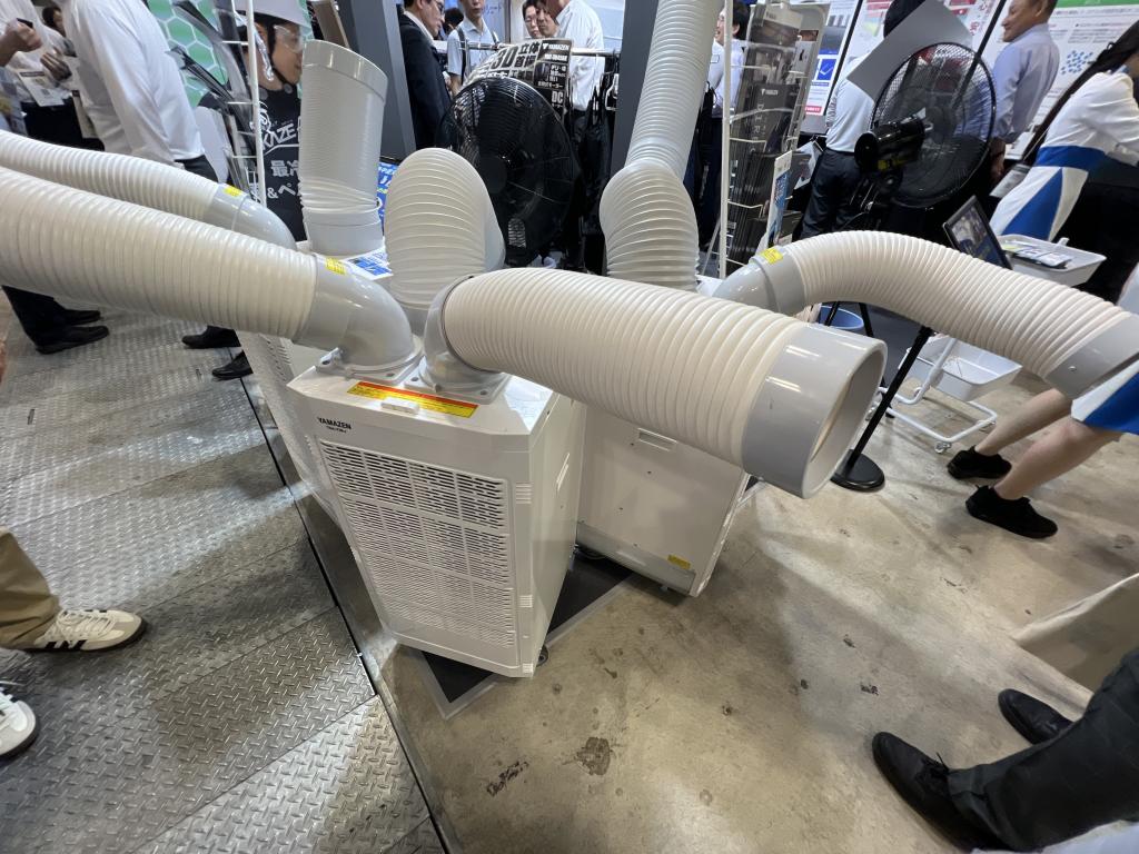 山善のブース写真2